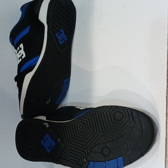 DC Skateboard Drop in Cushion Sneaker size 9 Leather upper Blue Black White sole - Picture 7 of 9